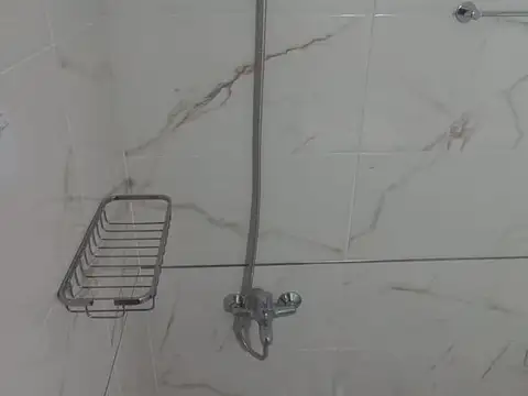 Av. Rivadavia 9800, Piso 6