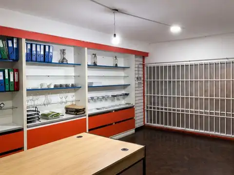 Avenida Vélez Sarsfield 100