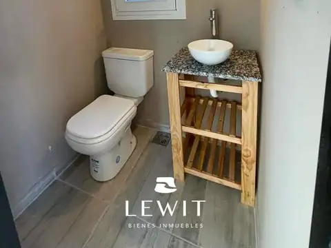 Depto Tipo Casa 5 ambientes con 1 baño