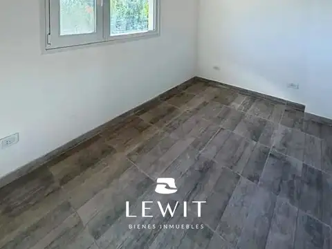 Depto Tipo Casa en Venta con 1 cocheras