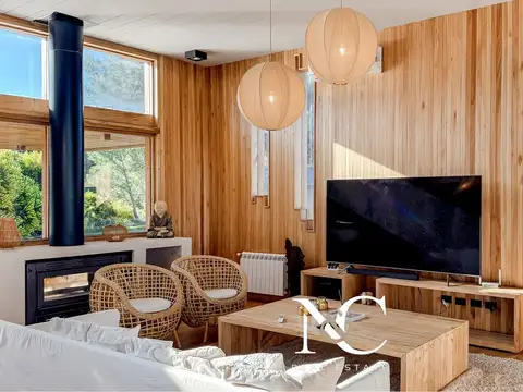 Casa 5 ambientes con 3 baños