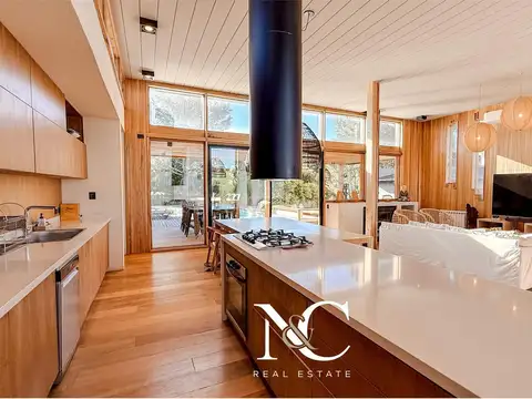 Casa en Venta con 1 cochera