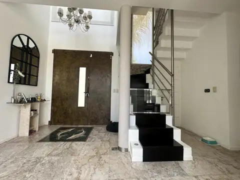 Casa en Venta en San Isidro Labrador, USD 650.000