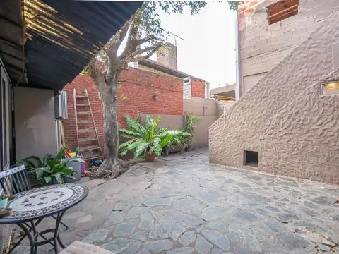 Depto Tipo Casa en Venta 57 años