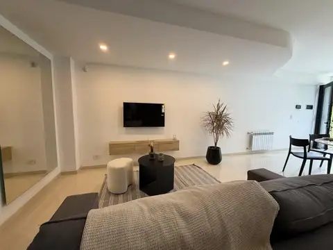 VENTA Casa Fisherton 3 dormitorios con pileta y parrillero