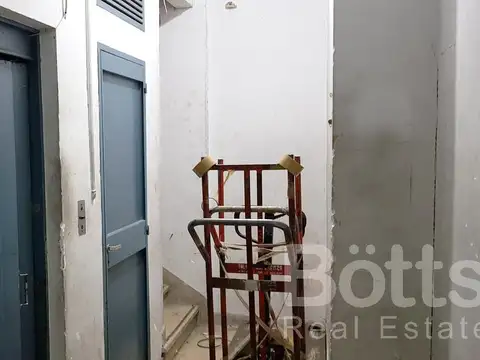 Local en Venta 54 años