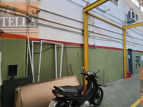 Local Comercial en Esquina 1091 m² s/ 3 Lotes - Libertad