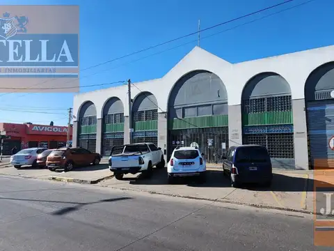 Local Comercial en Esquina 1091 m² s/ 3 Lotes - Libertad