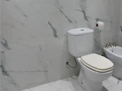 Depto Tipo Casa en Venta 16 años