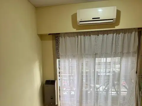 Cómodo departamento de 3 amb con patio en Chacarita