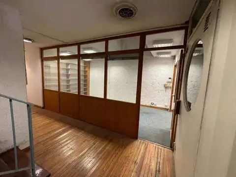 VENTA OFICINAS 2 PISOS 8 COCHERAS DEPÓSITO ALMAGRO