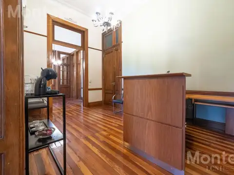 Oficina en Venta 100 años