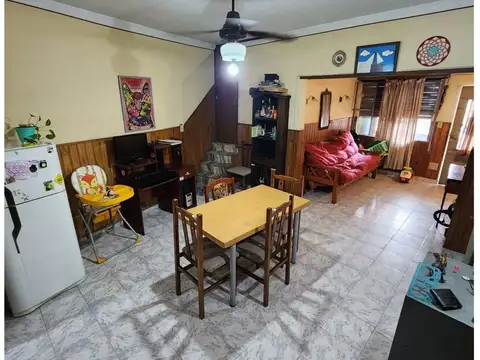 CASA EN VENTA 3 DORMITORIOS + COCHERA
