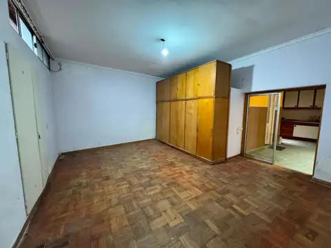 Depto Tipo Casa en Venta 56 años