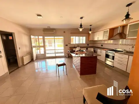 Casa en Venta en Abasto, USD 395.000