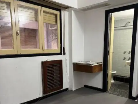 San Luis 725 , Piso 0