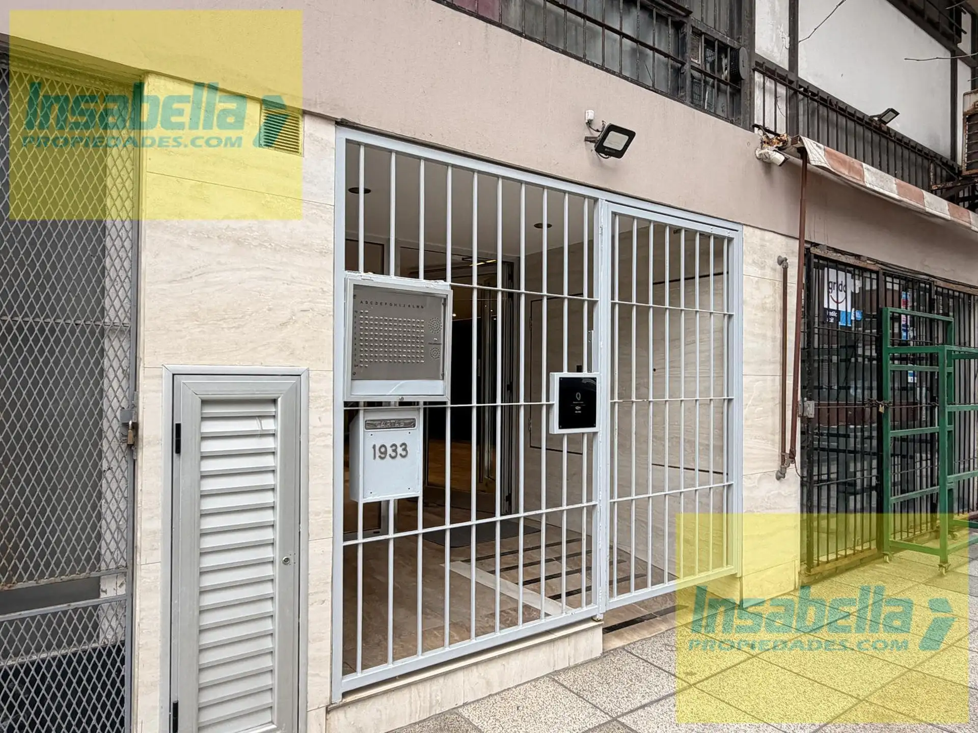 Depto monoambiente 27m² en Tribunales — cerca Plaza Colón y Guemes
