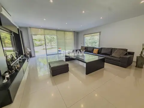 VENTA CASA 4 AMBIENTES PREMIUM – PARQUE LELOIR