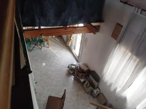 Depto Tipo Casa 6 ambientes con 2 baños
