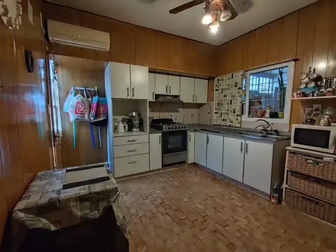 Depto Tipo Casa en Venta en Ramos Mejia, USD 120.000