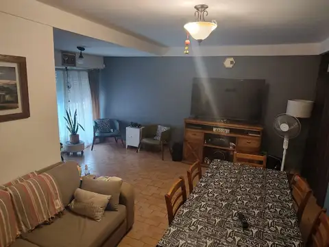 Depto Tipo Casa en Venta con 1 cocheras