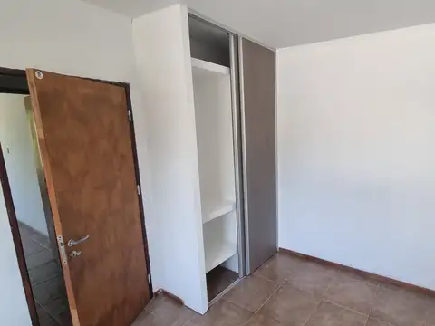 Departamento en Alquiler en Capitan Bermudez, $ 480.000