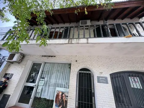 Brown 400, Piso 1
