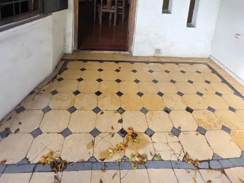 Casa 3 ambientes con 2 baños