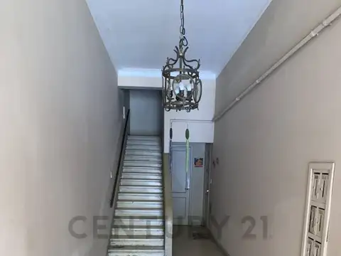 7 Entre 42 y 43 500, Piso 0