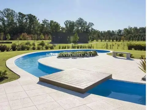 Terreno en Venta 100  mts Frente