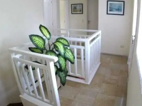 Casa en Alquiler con 1 cochera