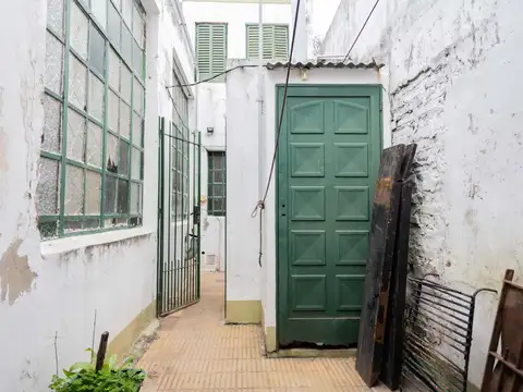 Casa 4 ambientes con 1 baño