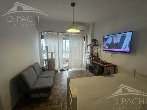 DEPARTAMENTO EN VENTA 2 AMBIENTES AL FRENTE PISO 14° BALCÓN CON CERRAMIENTO APTO CREDITO!