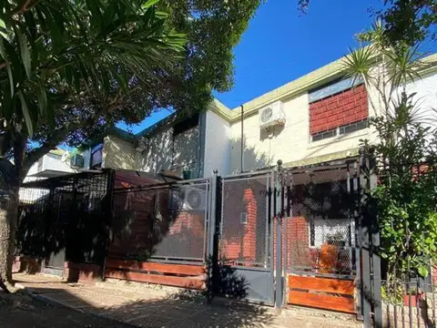 Casa de 3 amb en Complejo "Barrio Luz y Fuerza" Morón Sur-