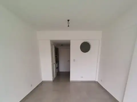 UBICACIÓN PRIVILEGIADA–RECICLADO A NUEVO–LUMINOSO–IDEAL VIVIENDA – USO PROFESIONAL- ALQ TEMPORARIO