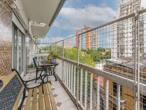 Venta Depto 4 amb Balcón cochera Floresta