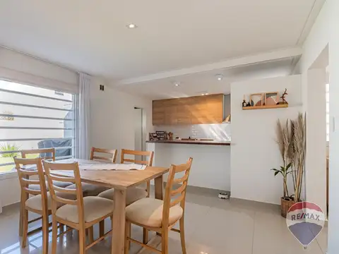 Casa en Alquiler en Manuel B Gonnet, USD 1.200