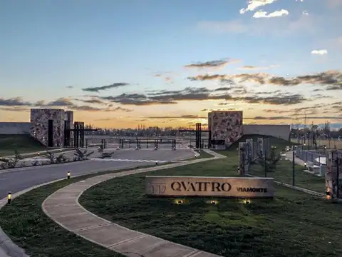LOTE EN VENTA DE 676M2 B° QVATTRO VIAMONTE CON TOUR VIRTUAL