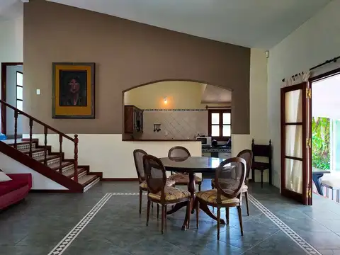 CASA 4 DORM PILETA VILLA DEL DIQUE EMBALSINA LAGO