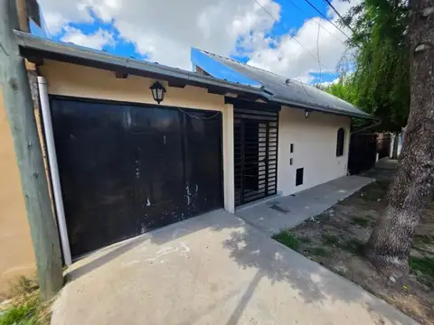 Casa 6 ambientes con 1 baño