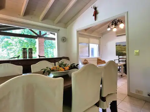 Casa en Alquiler en Pilar Village, USD 1.200