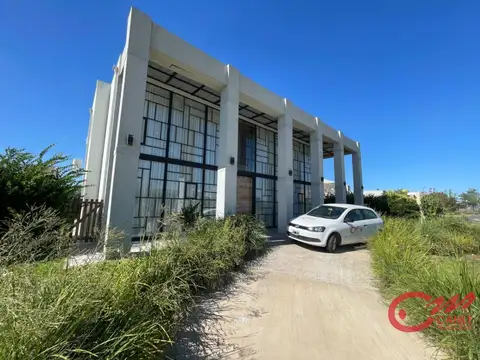 Casa en venta  a la laguna San Sebastián