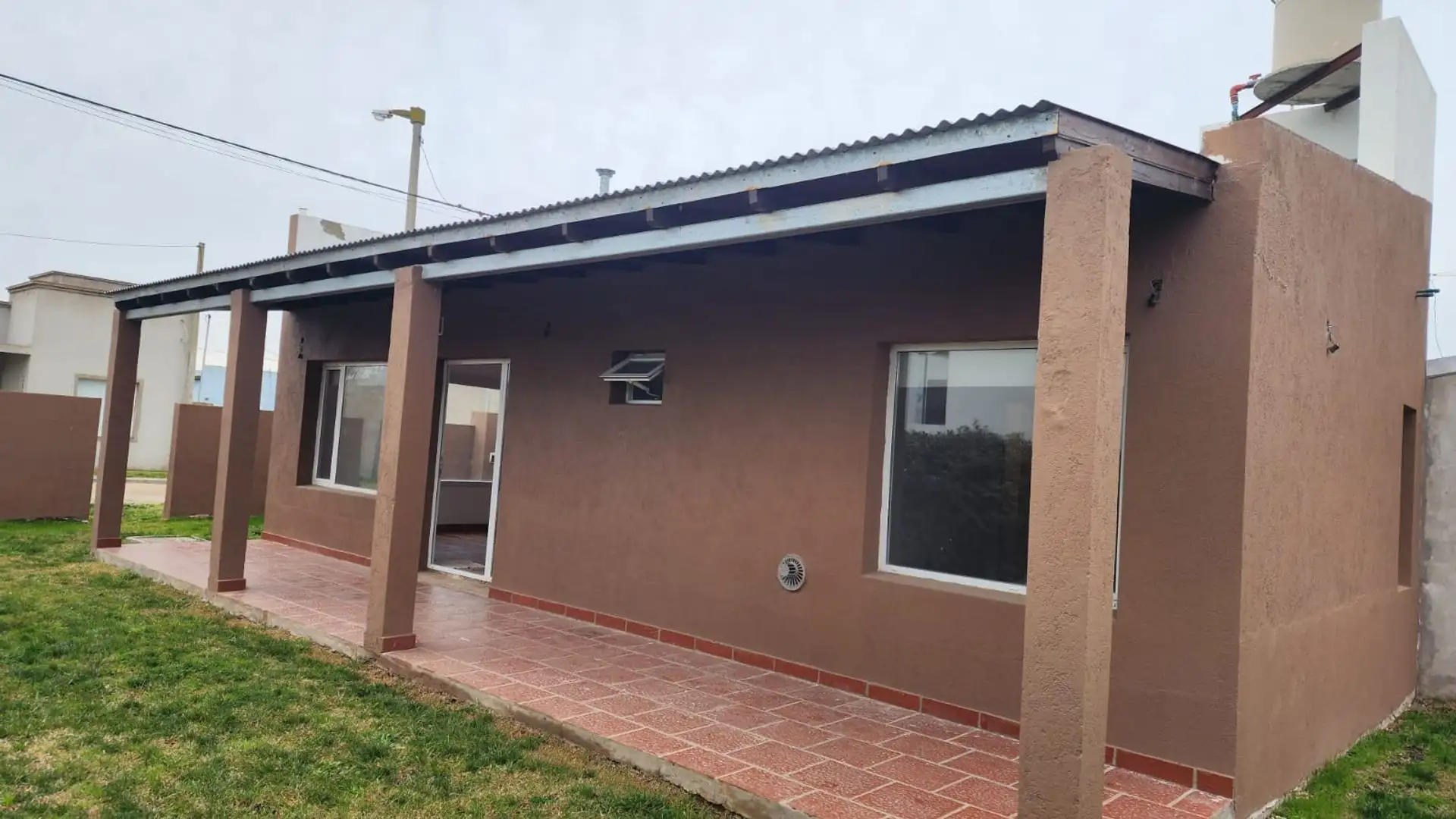 Casa 2 amb, 46m² con jardín a estrenar — Gardey