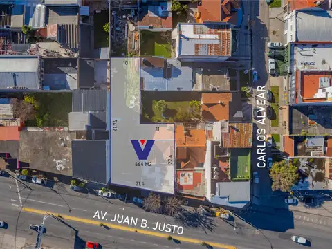Venta de dos lotes sobre Avenida Juan B Justo