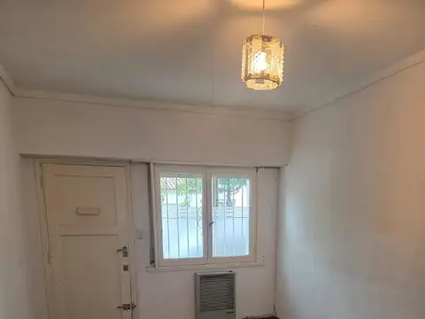 Departamento 2 ambientes planta baja