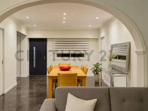 Balcarce 1800, Piso 0