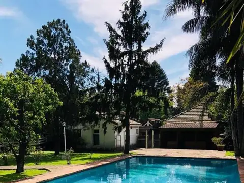 Casa en Venta con 1 cochera