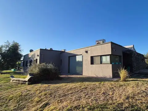 Quinta en Venta en Los Claveles, USD 340.000