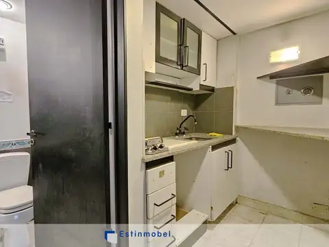 VENTA PISO OFICINA MAS DE 7 AMBIENTES, LUMINOSO!