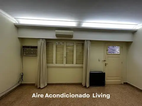 Casa 7 ambientes con 2 baños